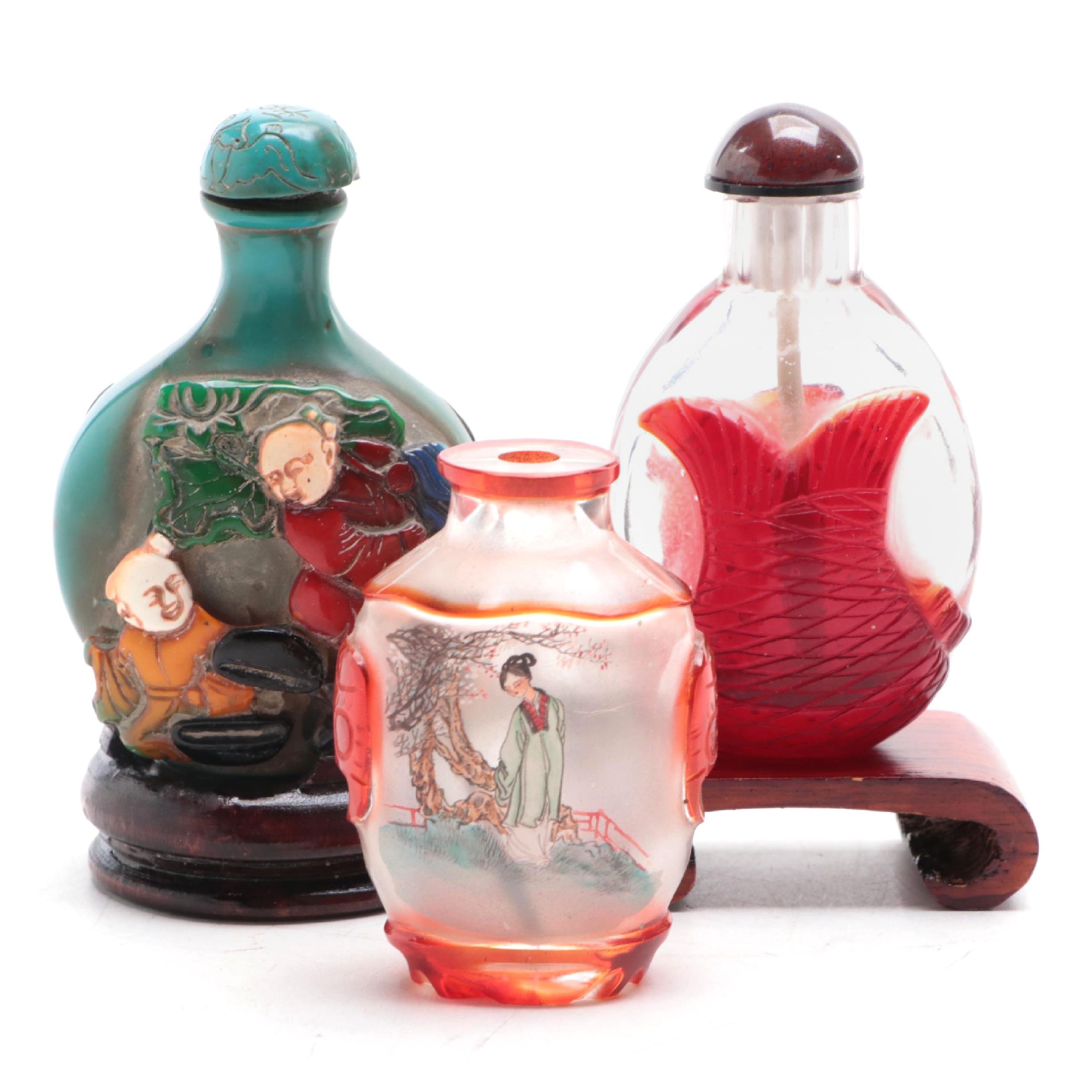 Chinese Glass and Carved Resin Snuff Bottles