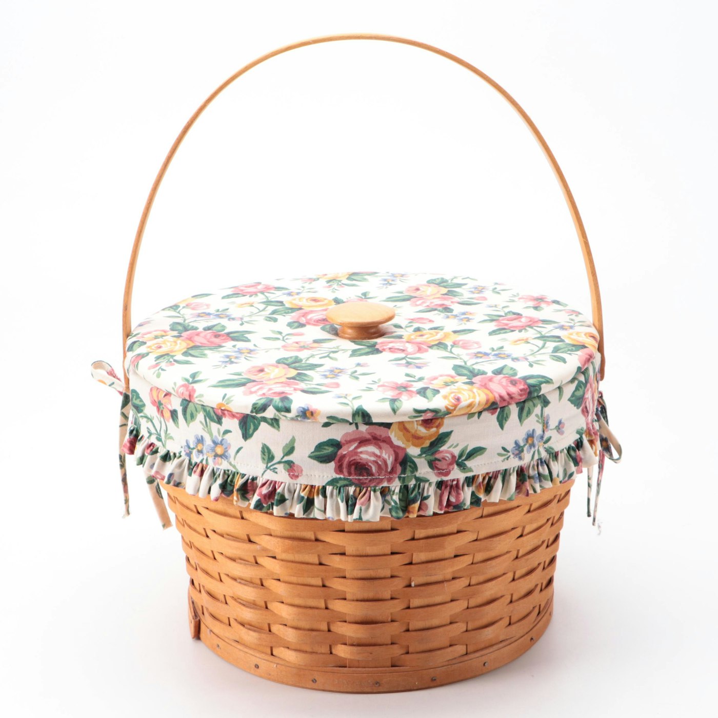 Longaberger Sewing Basket with Assorted Sewing Supplies, 1995 | EBTH