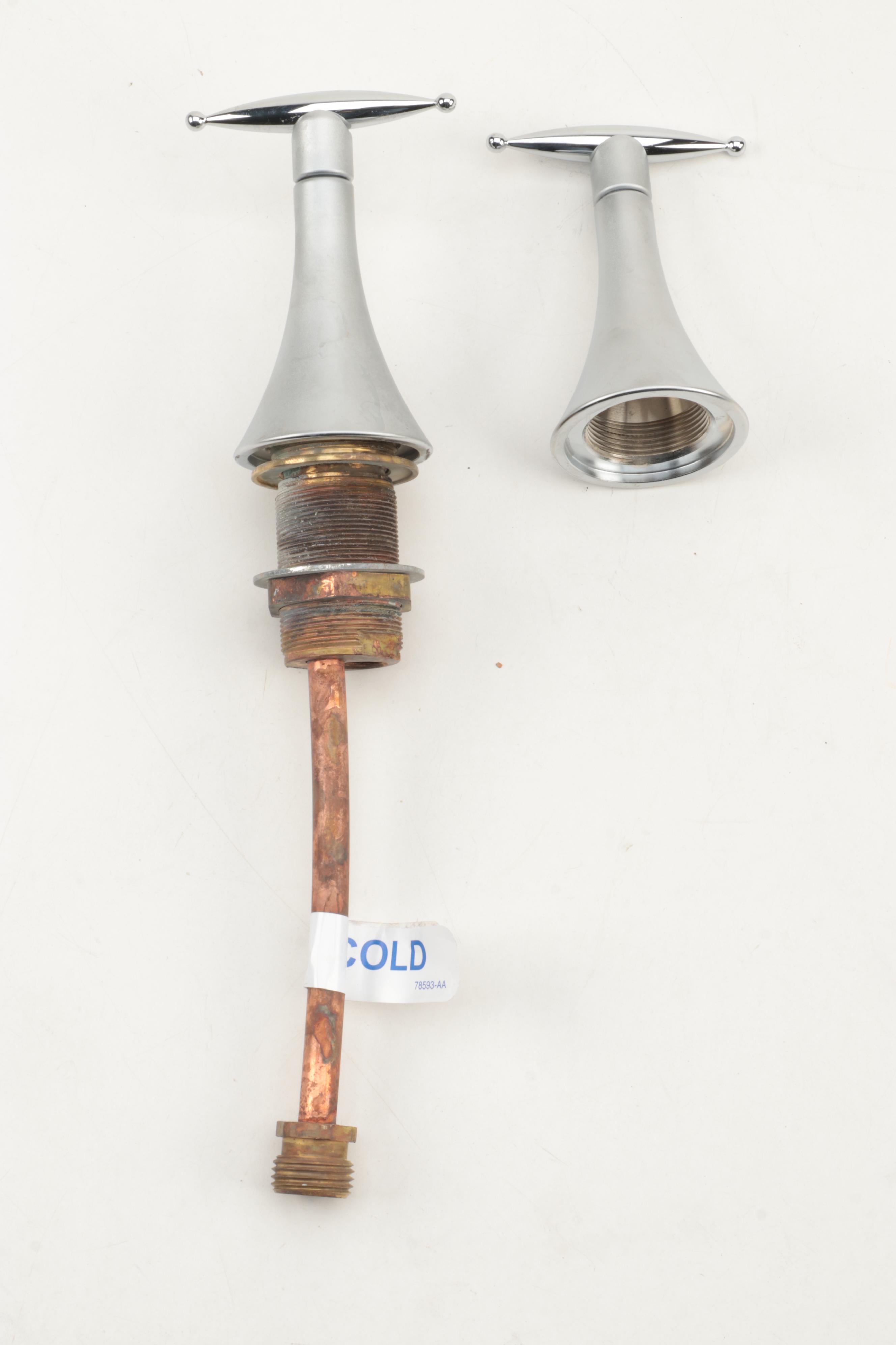 KOHLER Finial Widespread 8" Sink Faucet and Toilet Tissue Holders EBTH