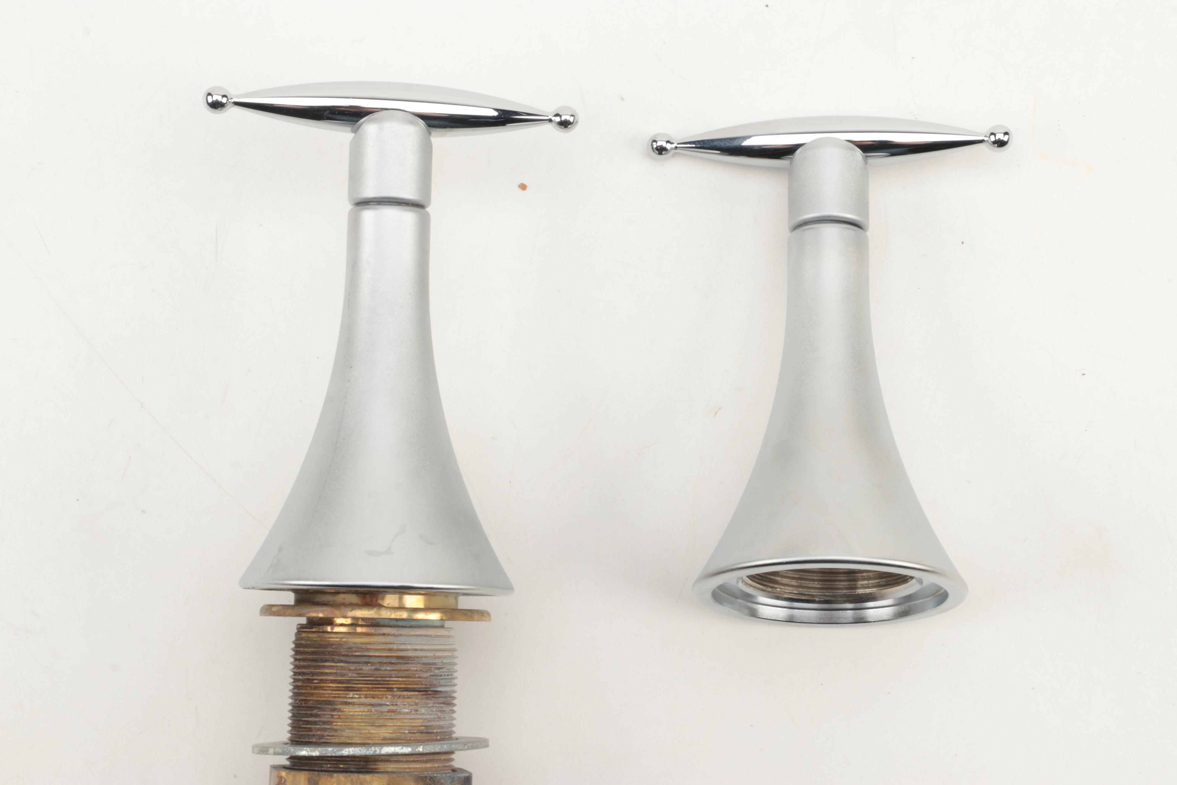 KOHLER Finial Widespread 8" Sink Faucet and Toilet Tissue Holders EBTH