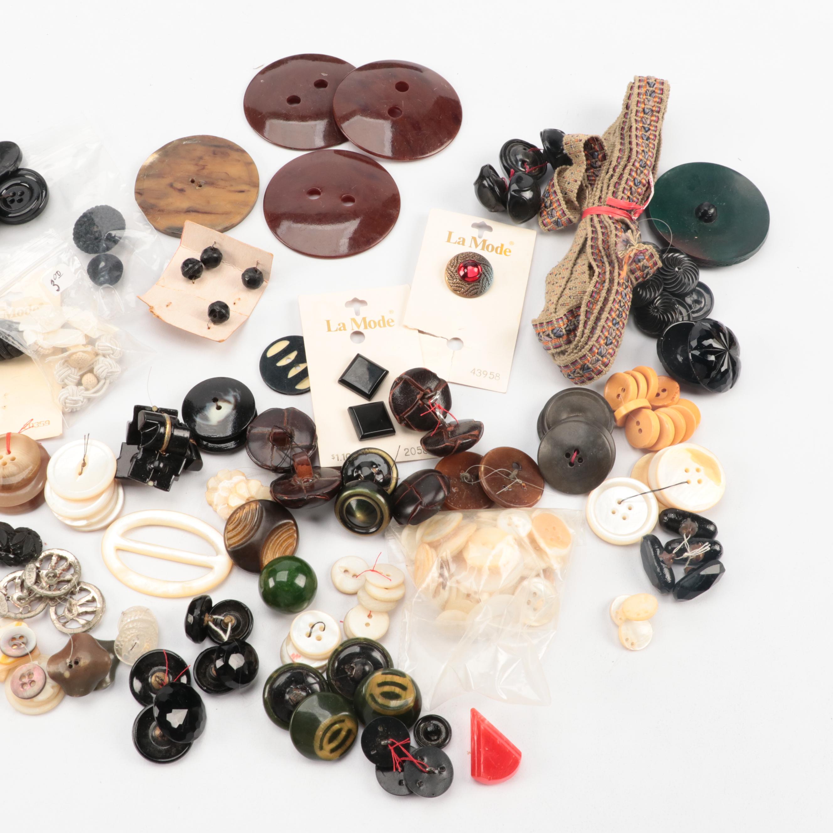 Buttons, Trim, and Other Sewing Notions EBTH