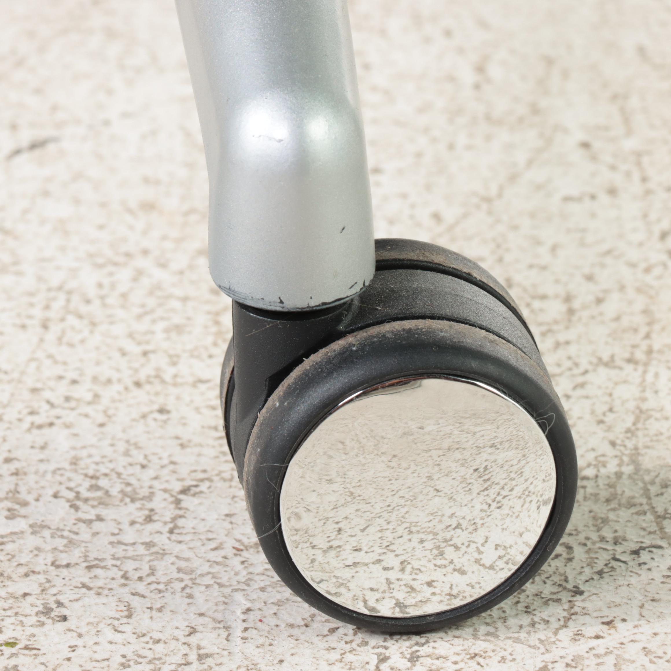 LaZBoy "Savona" Leather Upholstered Office Arm Chair EBTH