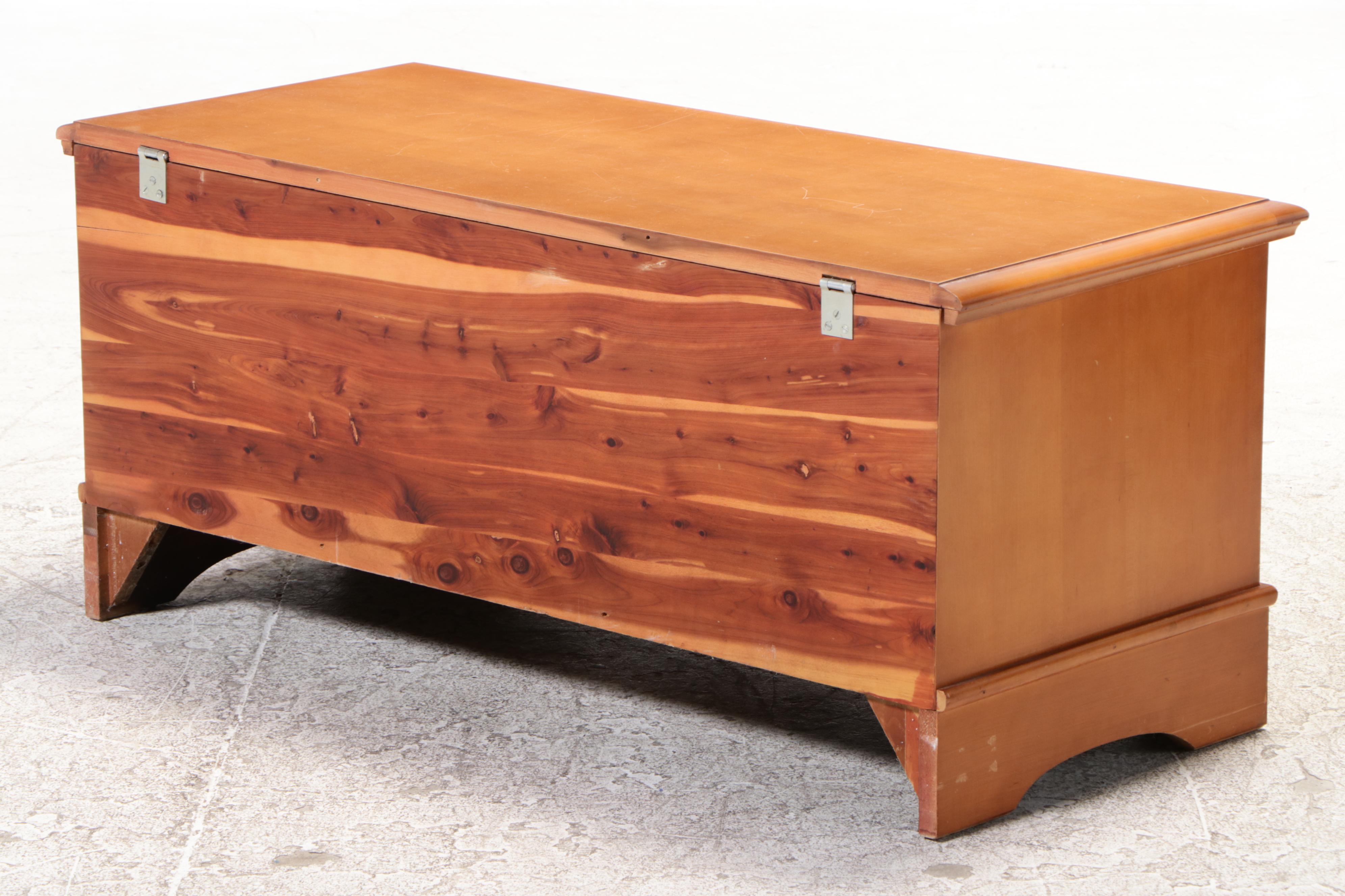 Lane "AromaTite" Colonial Style Maple and Cedar LiftLid Chest, 20th