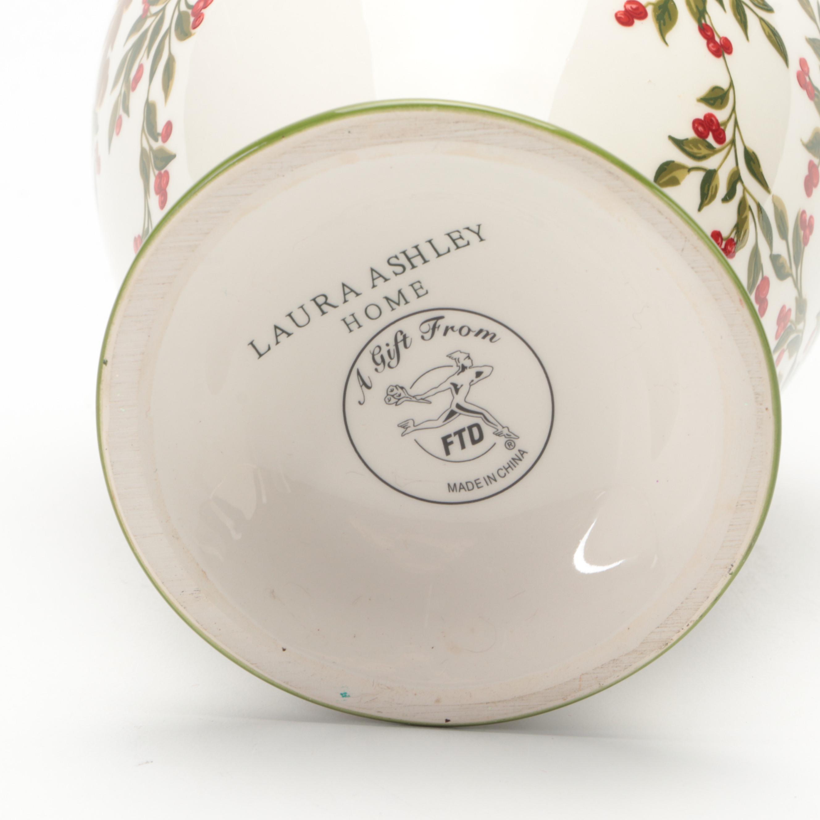 Teleflora and Laura Ashley Christmas Motif Ceramic Vases with More EBTH