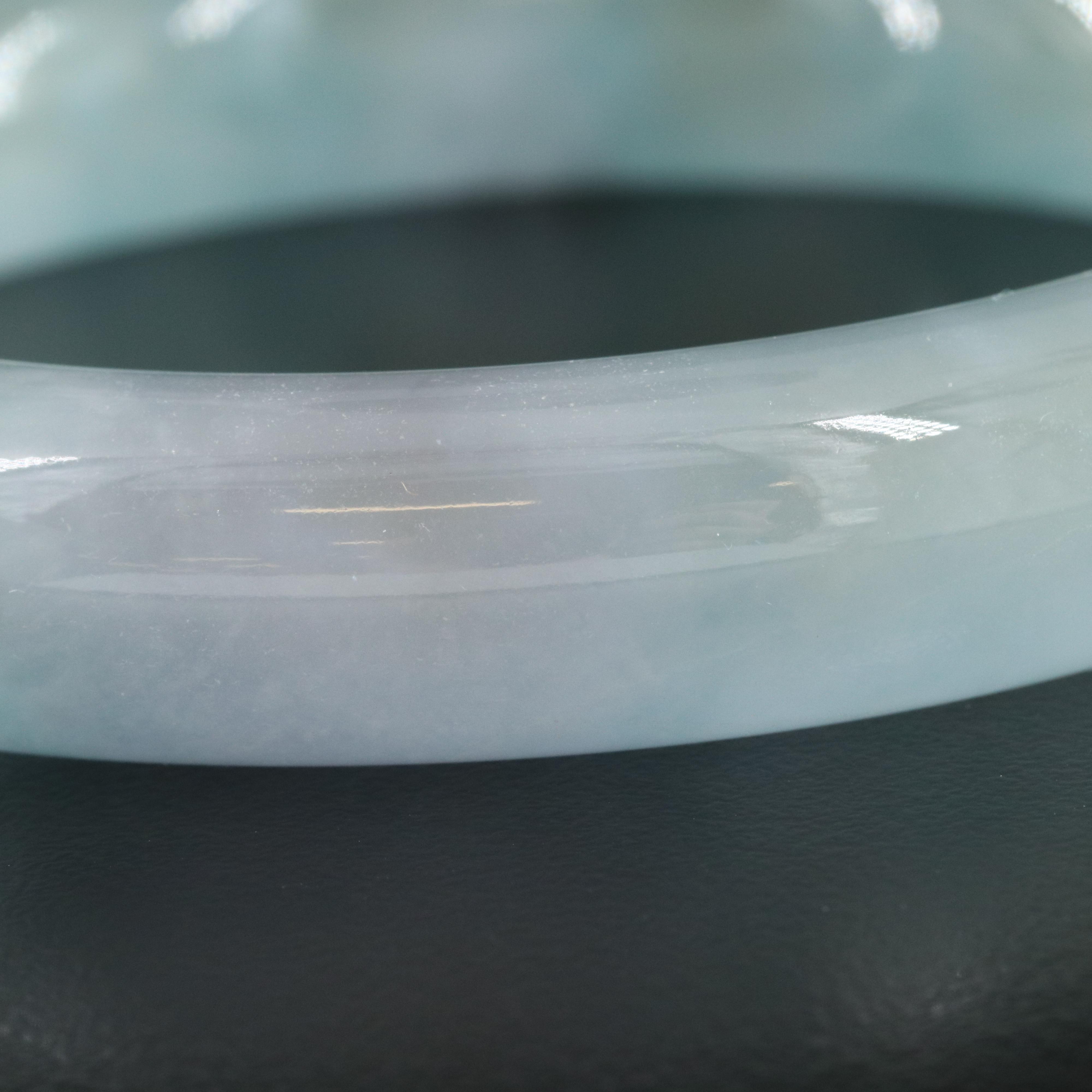 Jadeite Hololith Bangle | EBTH