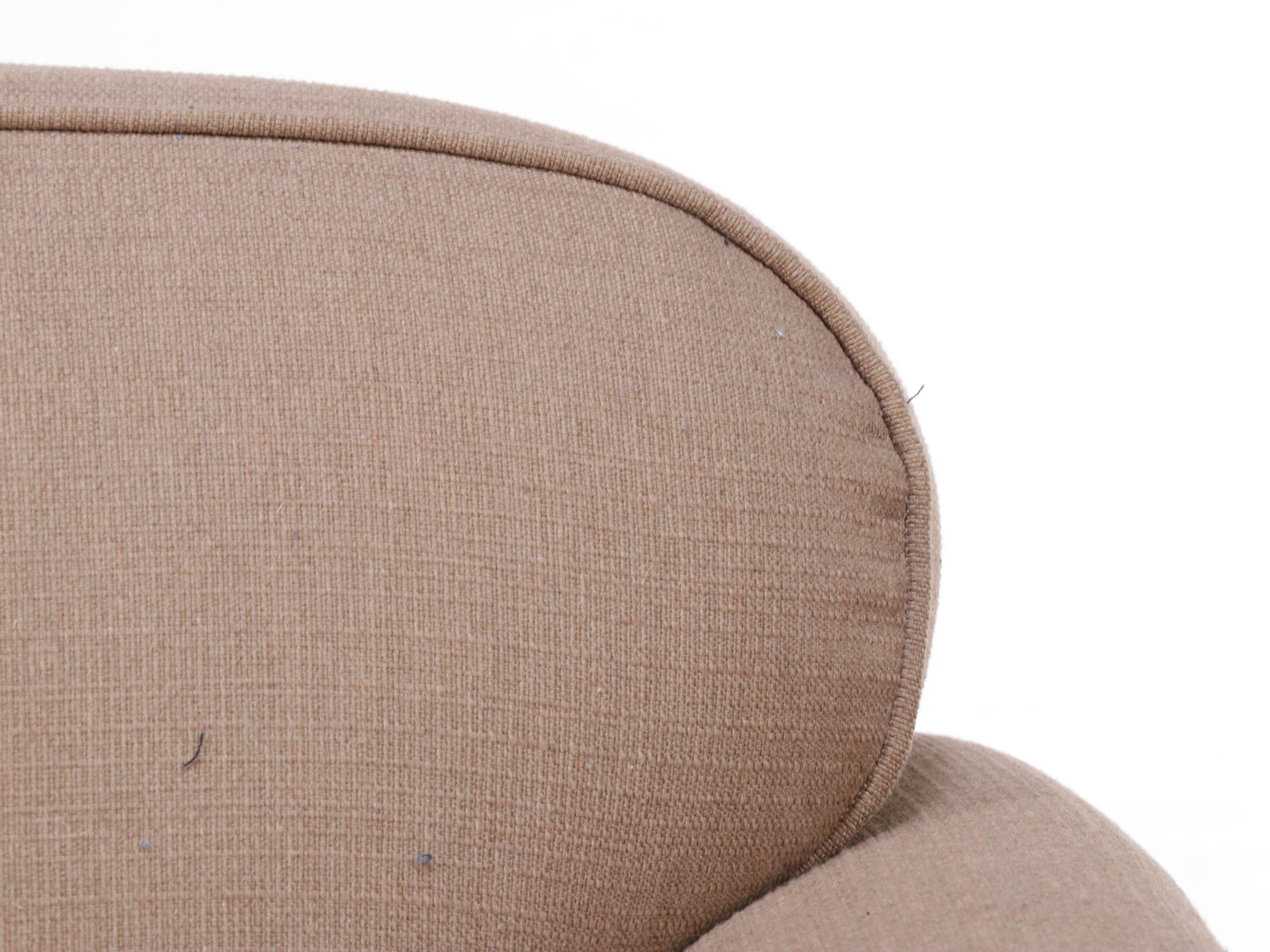 Sofa Express Mid Century Modern Style Sofa EBTH