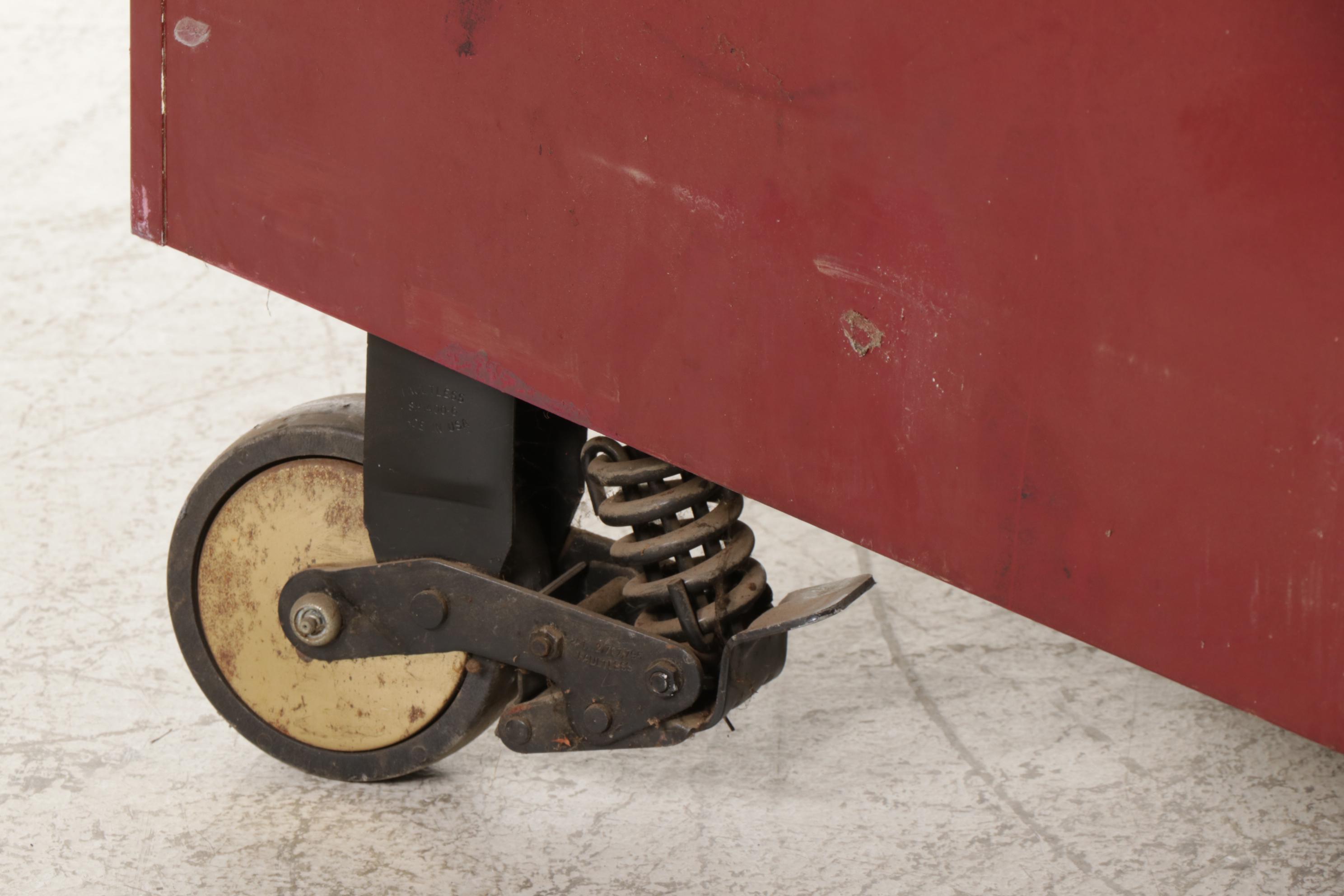 SnapOn Gold Medal Limited Edition Tool on Casters EBTH