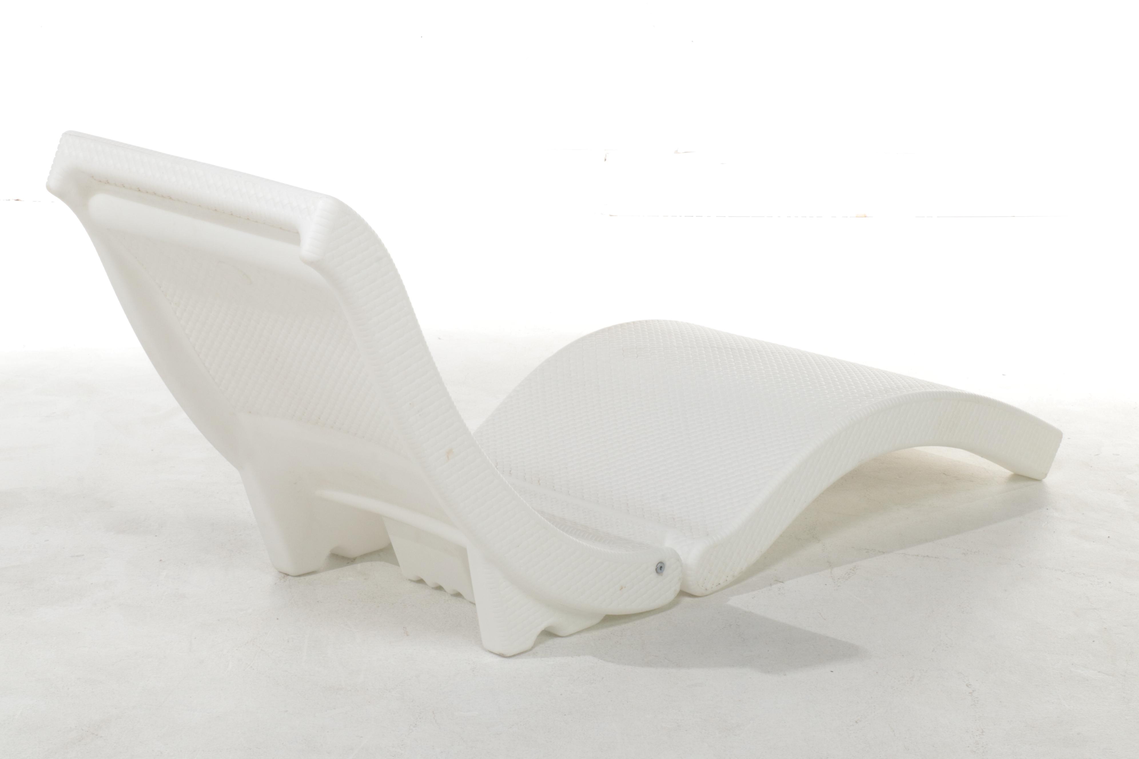 Three Molded Plastic Folding Chaise Lounges, Contemporary EBTH